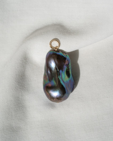 Morgana Black Pearl Pendants