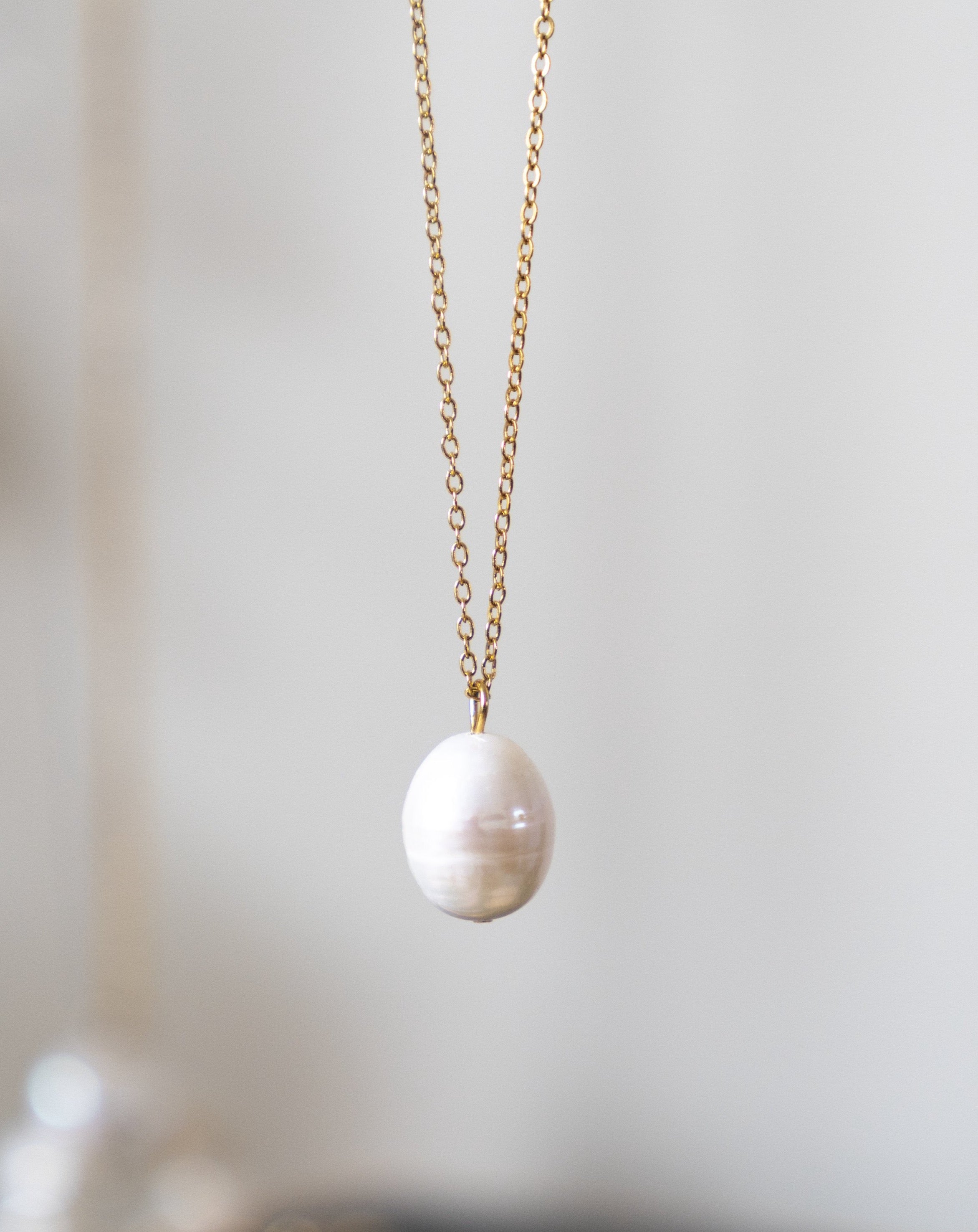 Layla Pearl Necklace