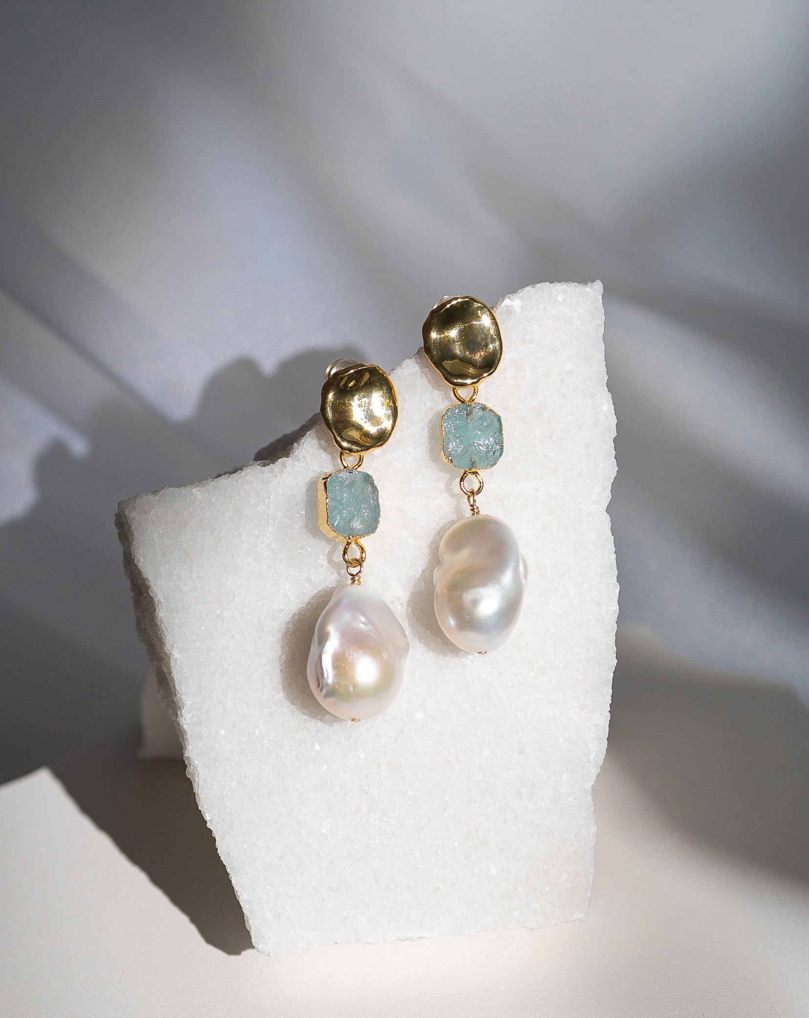 March Birthstone | Aquamarine Birthstones x Pearls Earrings