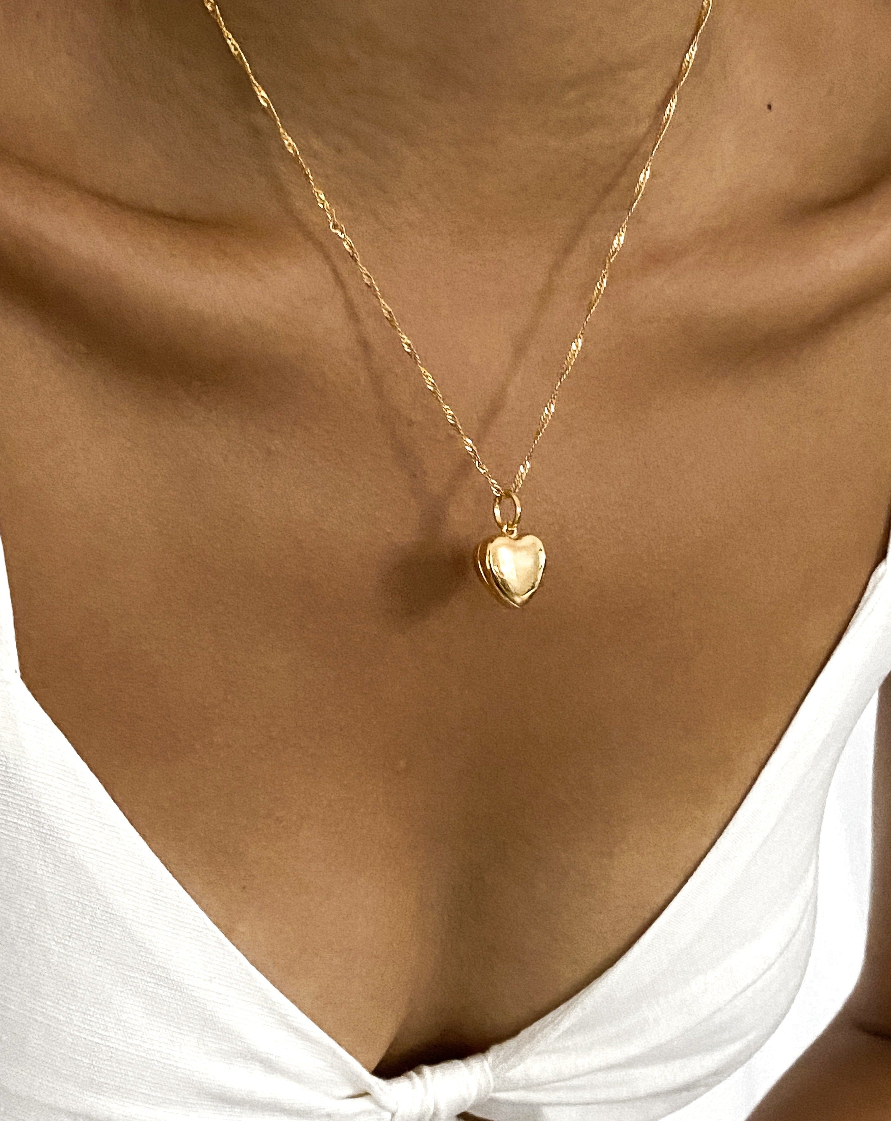 Love Heart Locket w Anne Chain