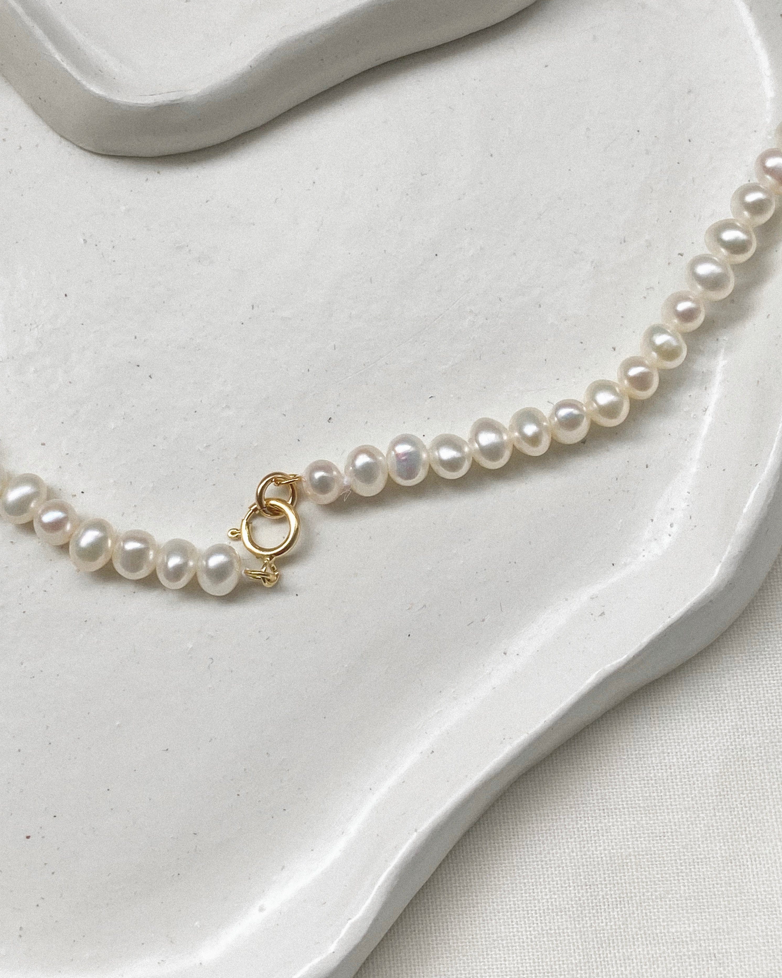 Adeline Single Row Pearl Choker