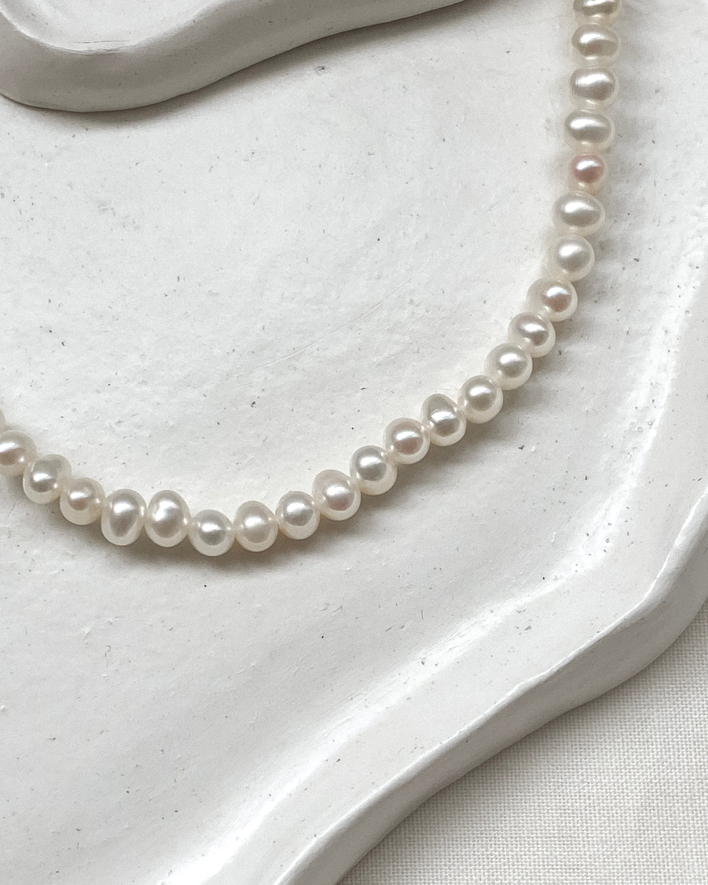 Adeline Pearl Choker