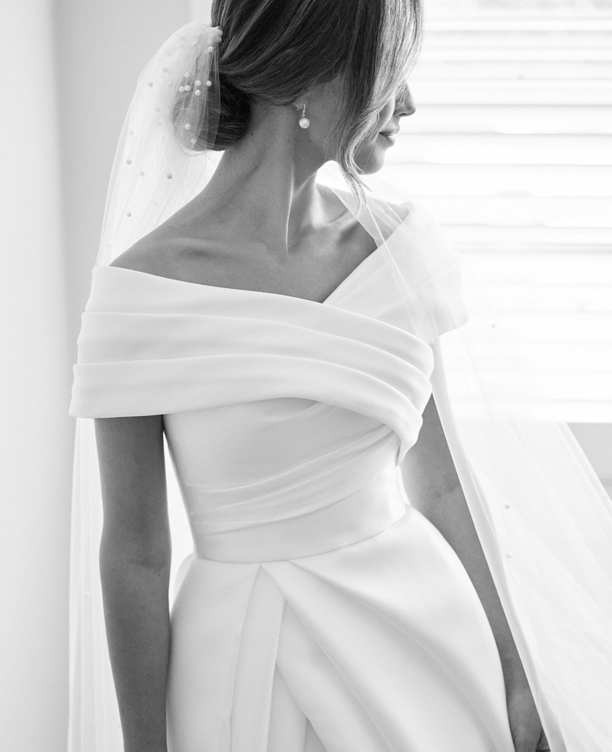 Audrey I Pearl Earrings