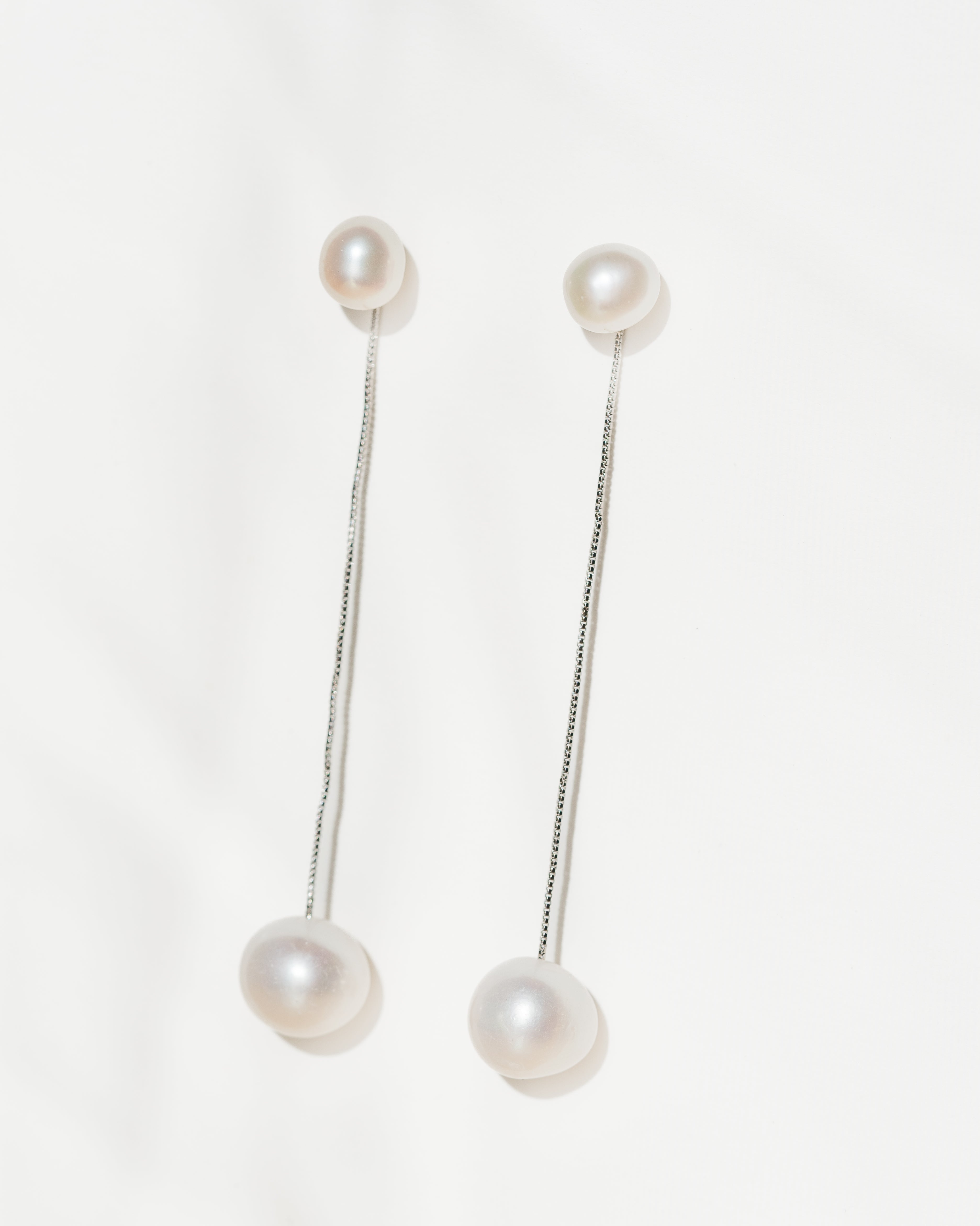 Chloe Pearl Earrings