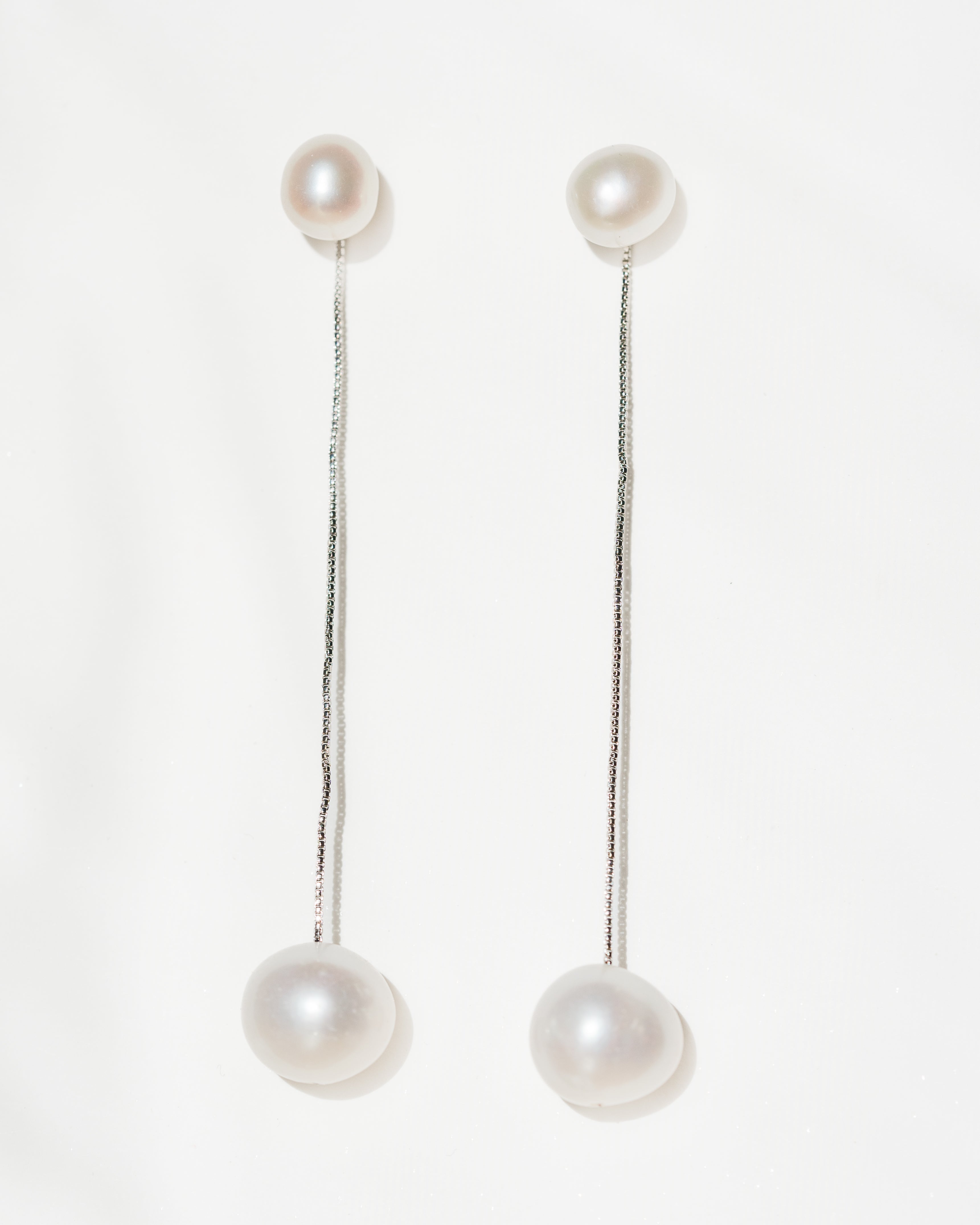 Chloe Pearl Earrings