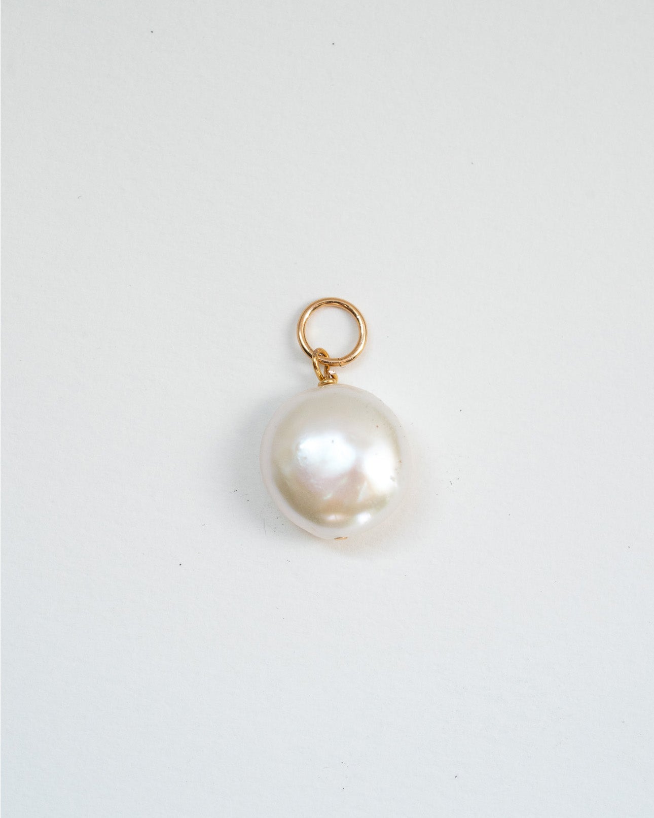 Lua Pearl Pendant