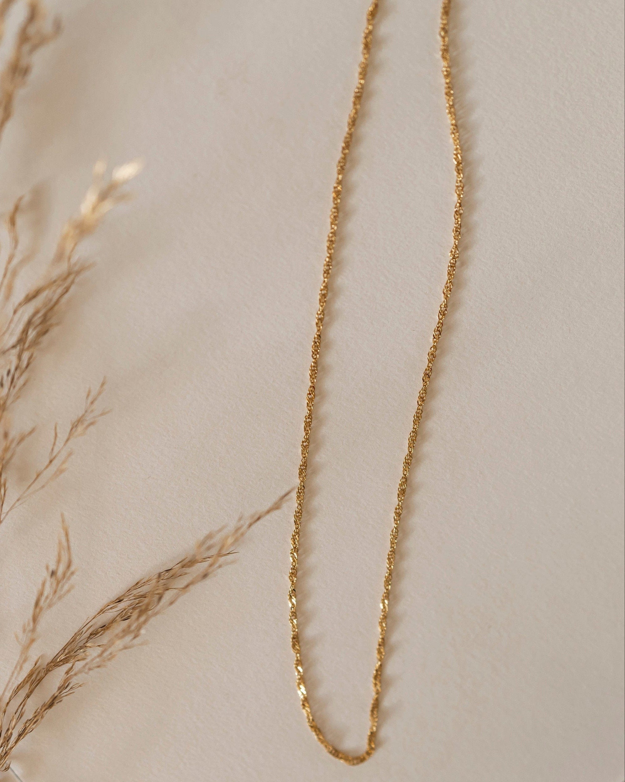 Anne Chain Necklace